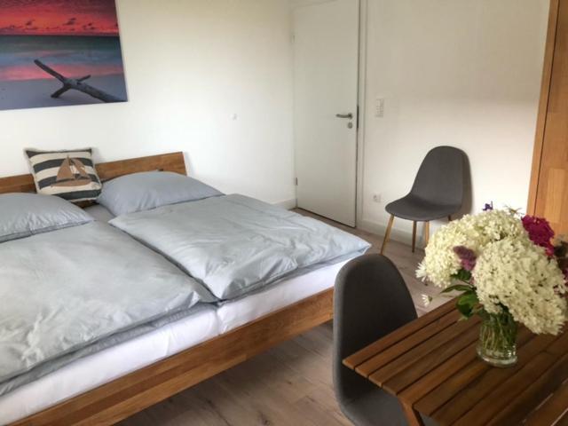 Die Graefin Auf Ruegen - Ferienappartements Parchtitz Eksteriør bilde